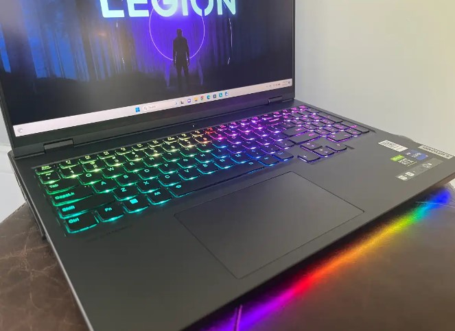 Bàn phím laptop Lenovo Legion Pro 7i