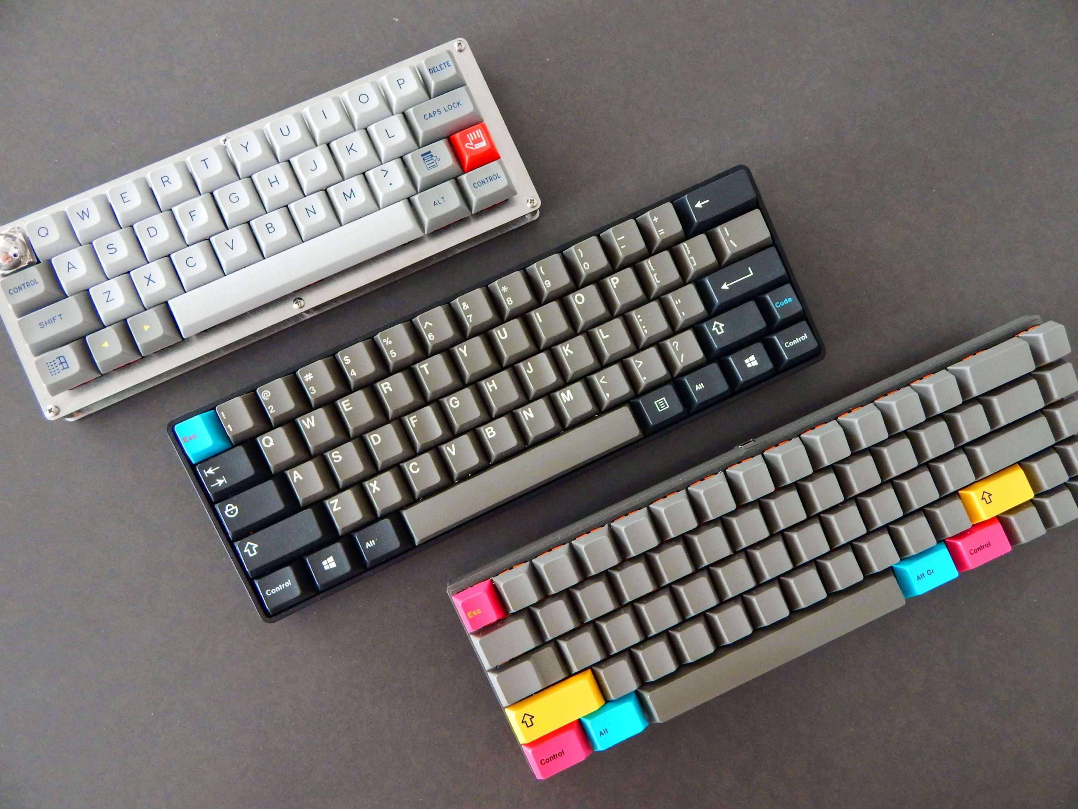 Кейкапы das keyboard. Клавиатура для линукс. Клавиатура для ubuntu. Клавиатура под linux. Консоль с клавиатурой linux.