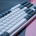 ban-phim-co-fuhlen-gk87s-panda-white-red-switch-3