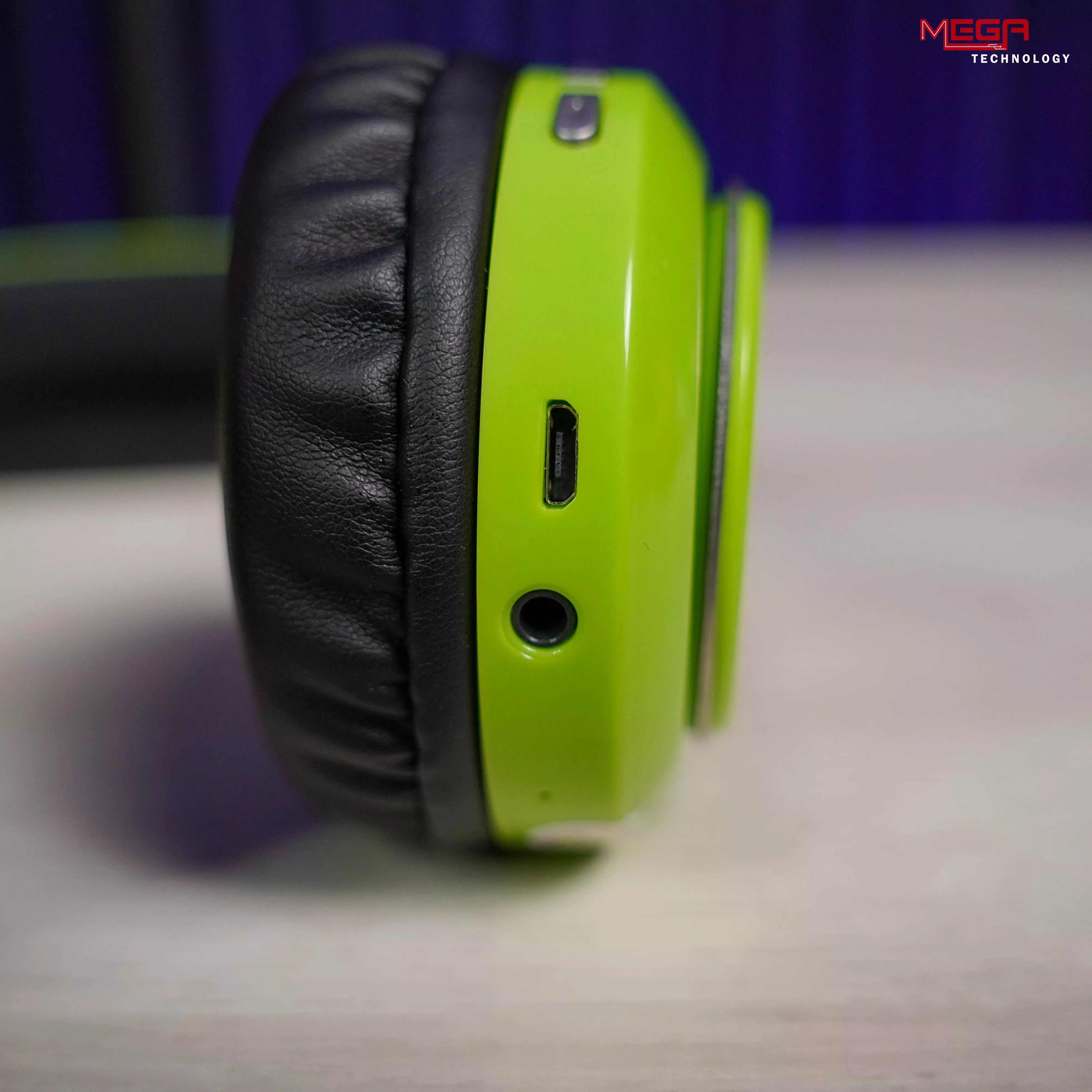 Tai nghe Soundmax Bluetooth BT-100